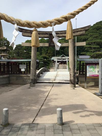 鶴羽根神社 鳥居