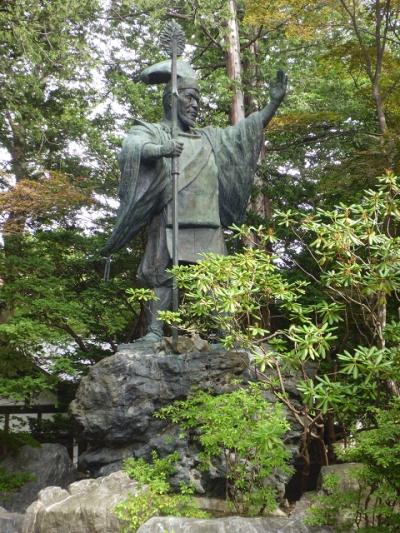 北海道神宮 島判官銅像