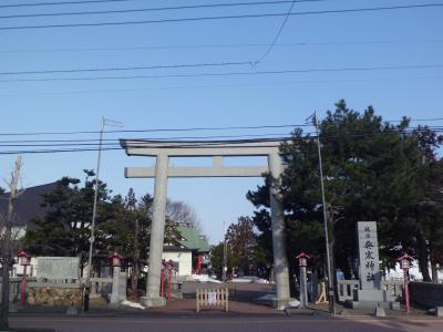 発寒神社 鳥居と拝殿