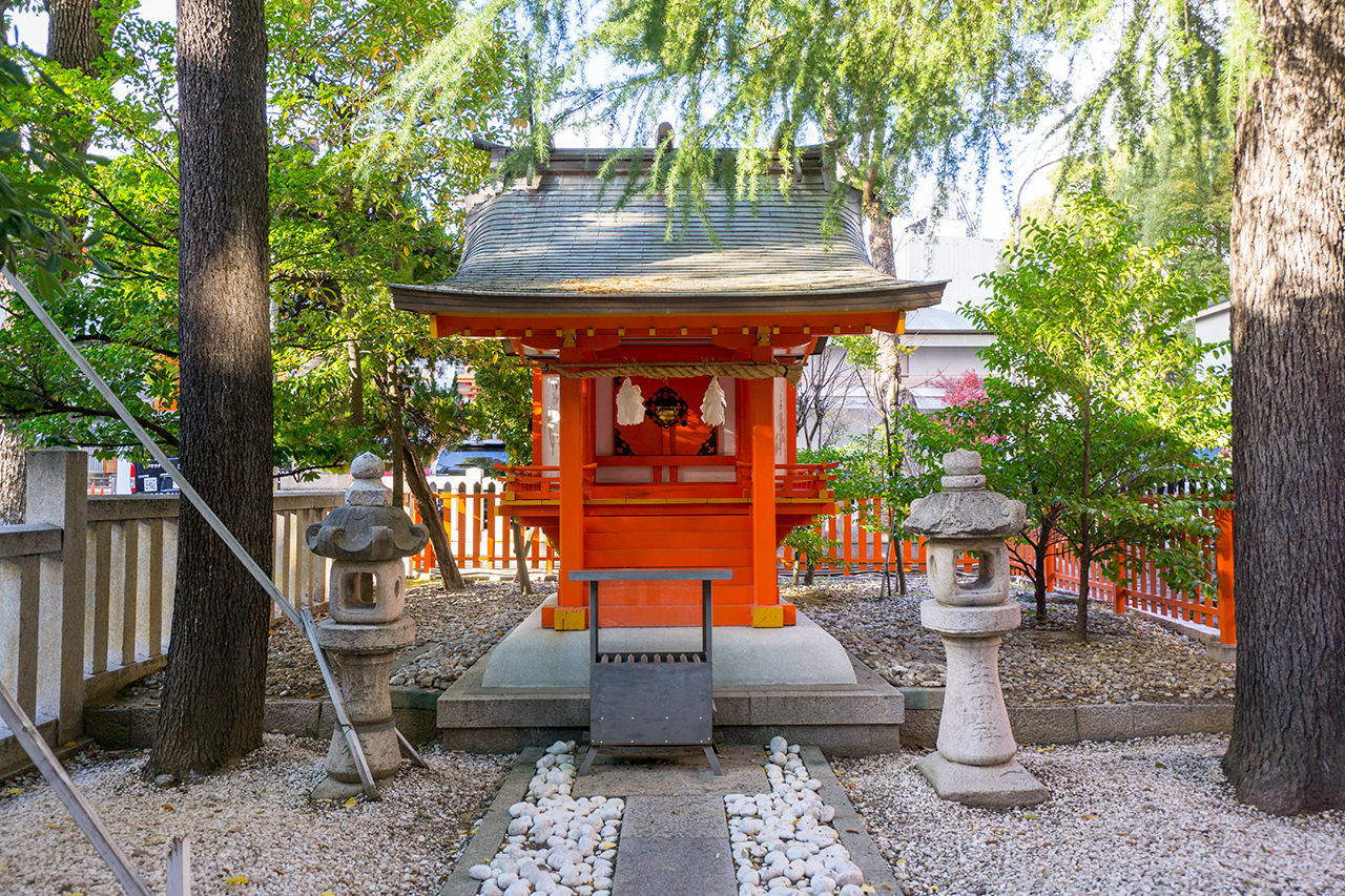 生田神社 松尾神社 社殿