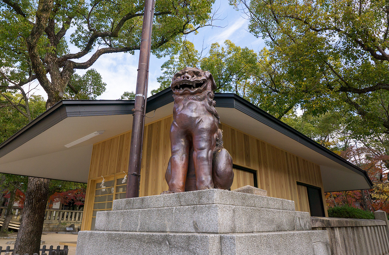 備前焼狛犬 | 湊川神社 - 神社ファン