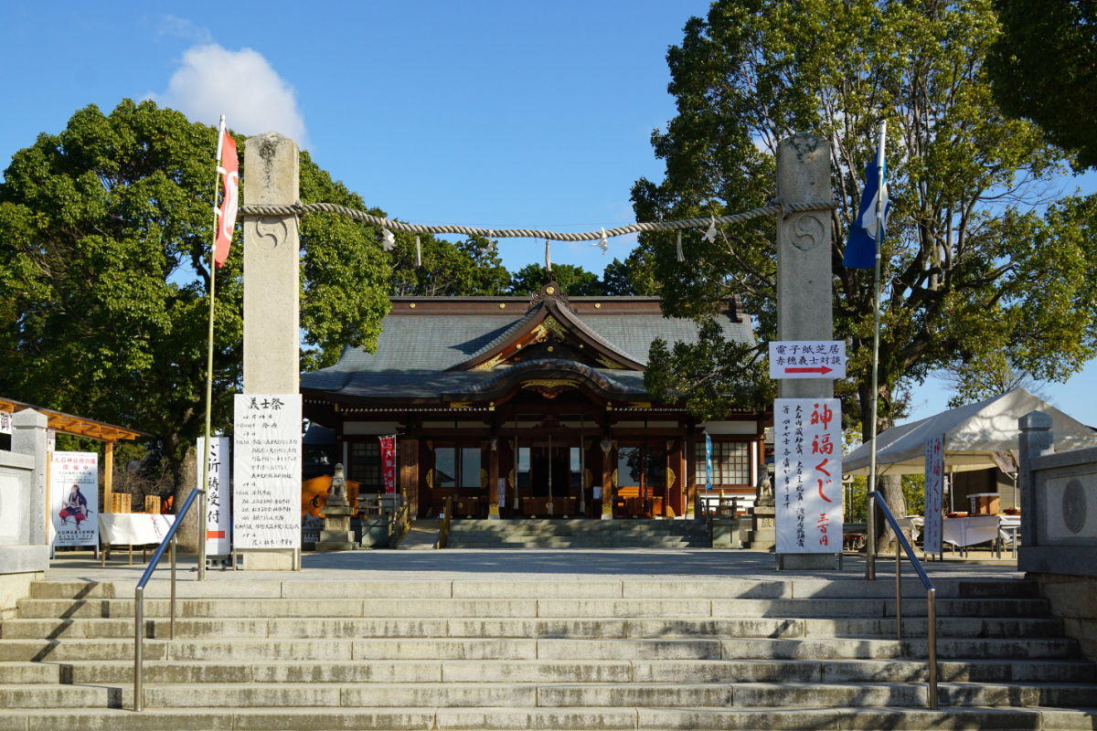 鳥居と拝殿