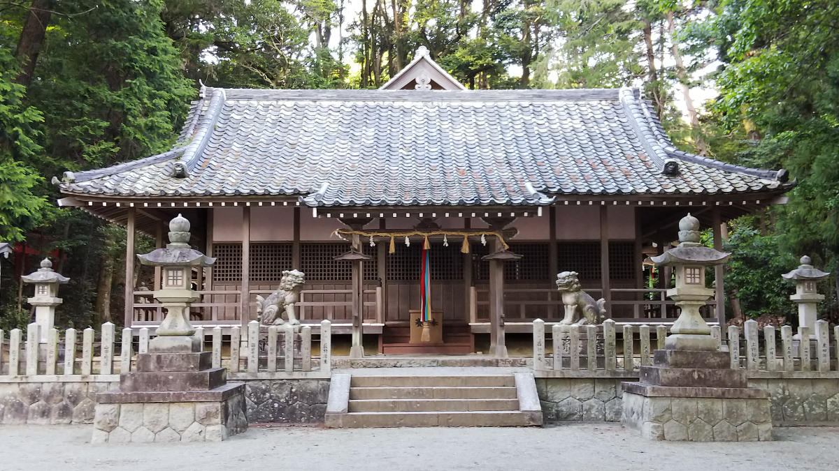拝殿