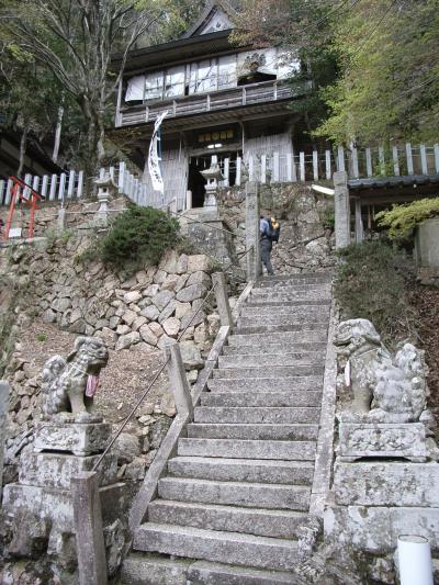 青倉神社 境内階段