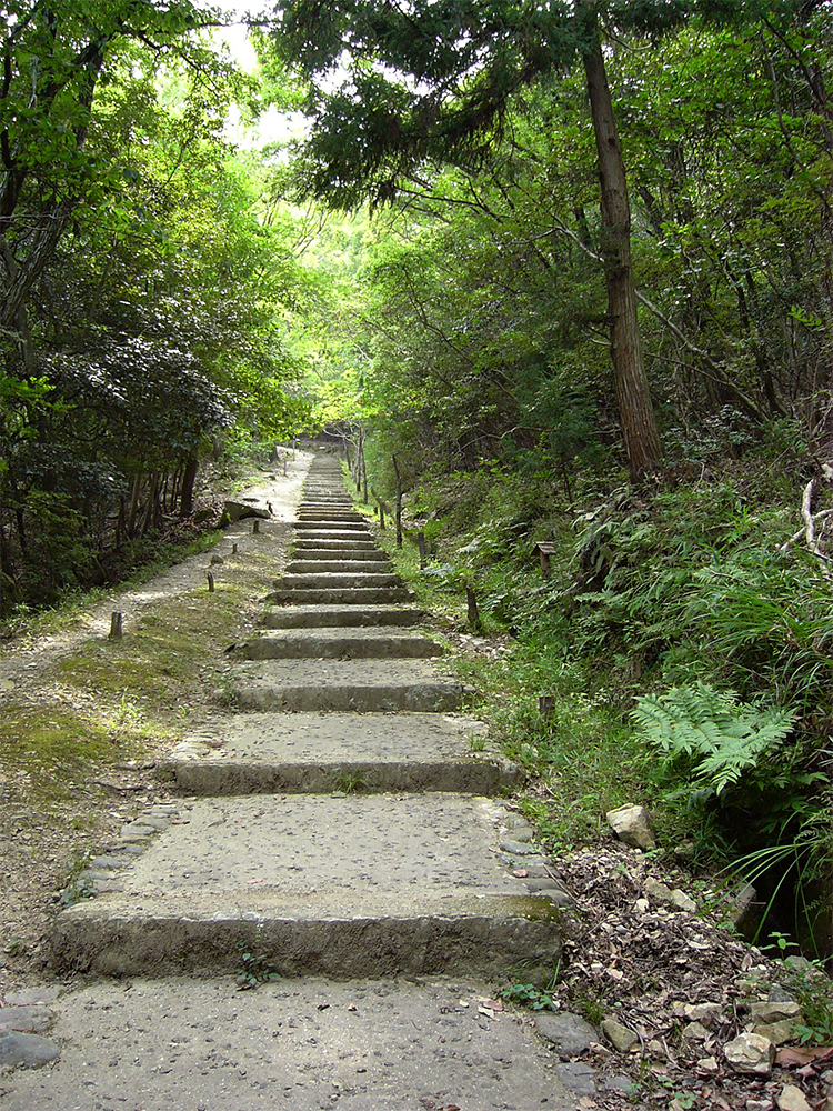 境内参道