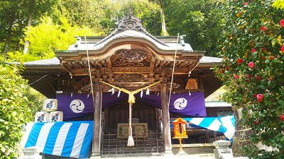 十二所神社 二の鳥居・拝殿