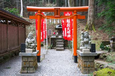 御岩神社 稲荷神社 鳥居
