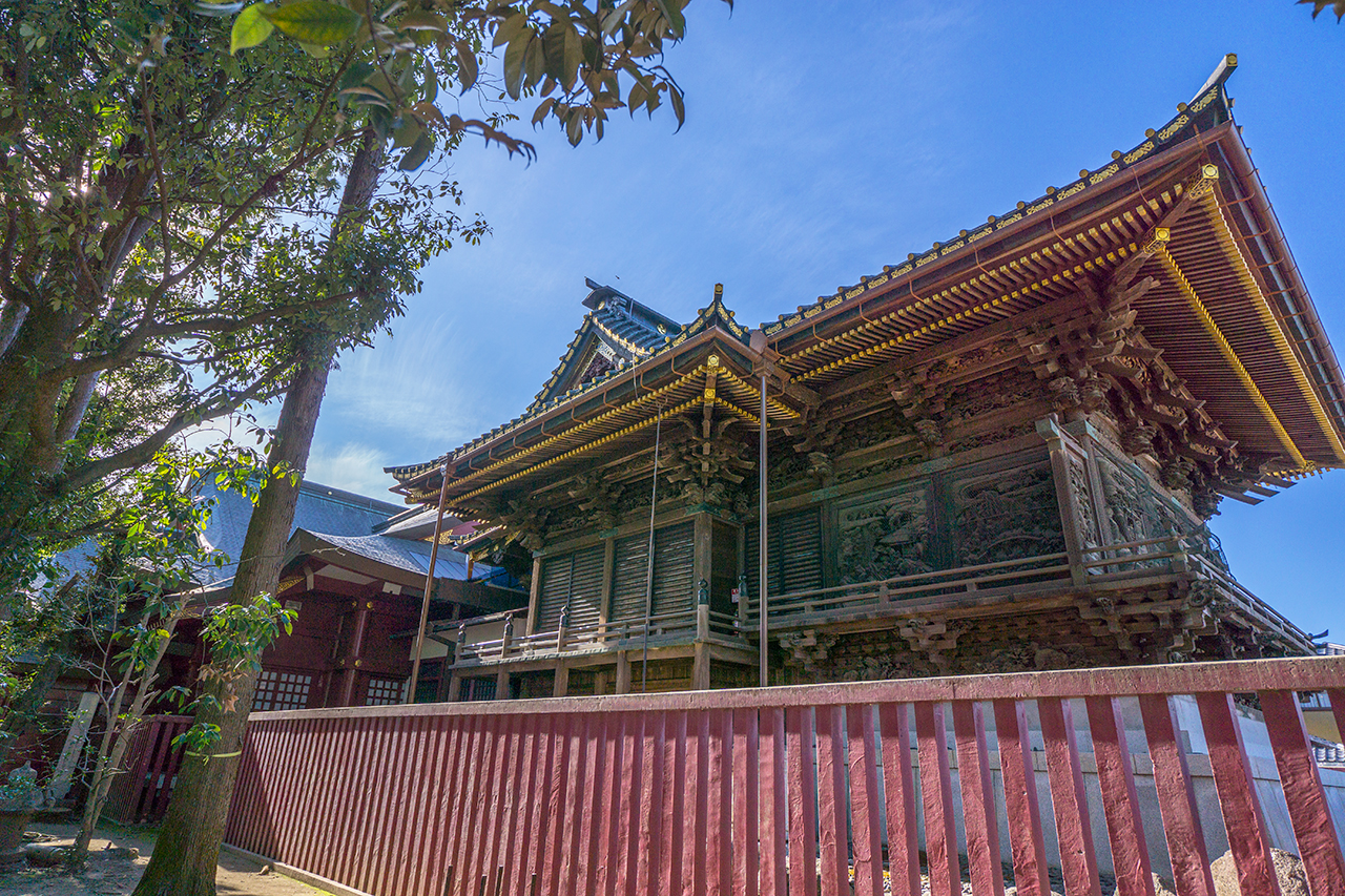 本殿全体と拝殿