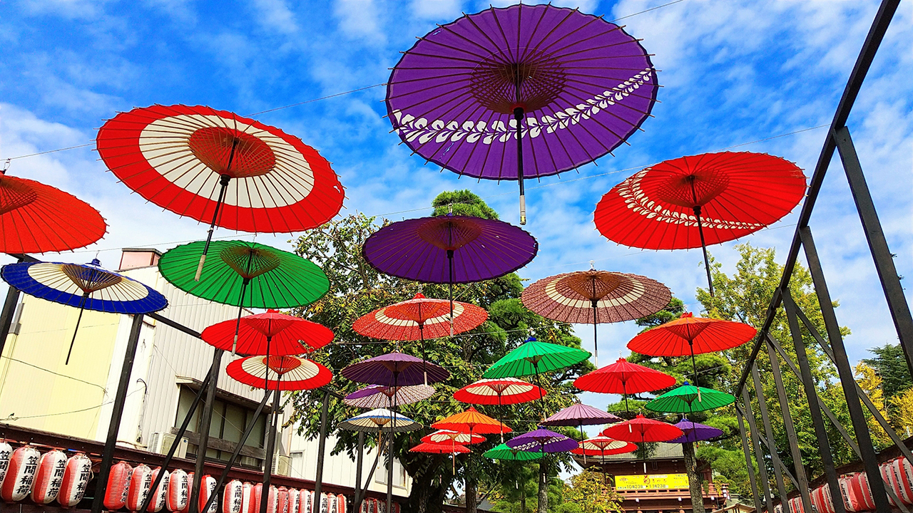 参道アンブレラスカイ