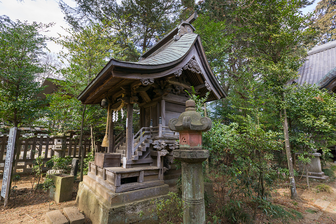 黒鳥神社 御社殿 彫り物