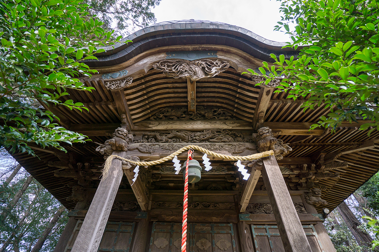 祖霊殿の彫刻