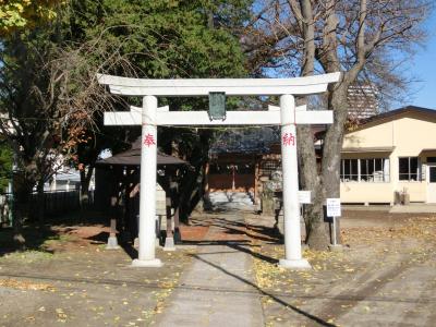 八幡神社 鳥居と拝殿