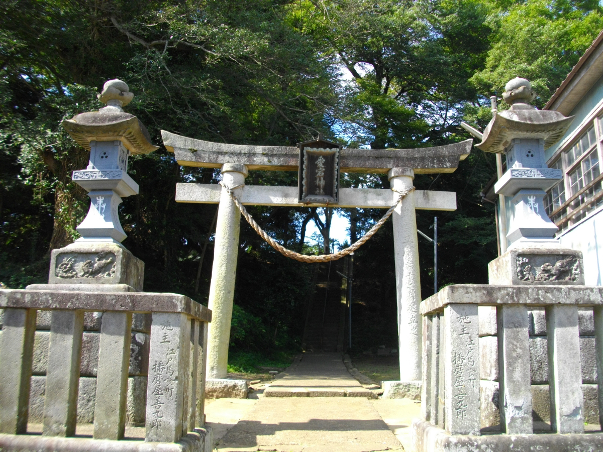 鳥居