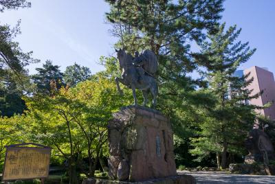 尾山神社 利家公像