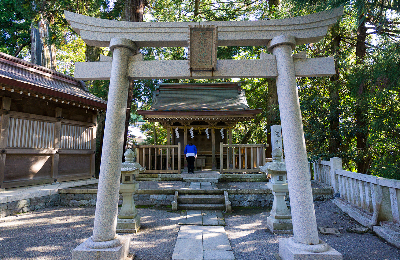 白山比咩神社 荒御前神社 鳥居