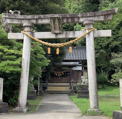 唐崎神社 鳥居と社殿