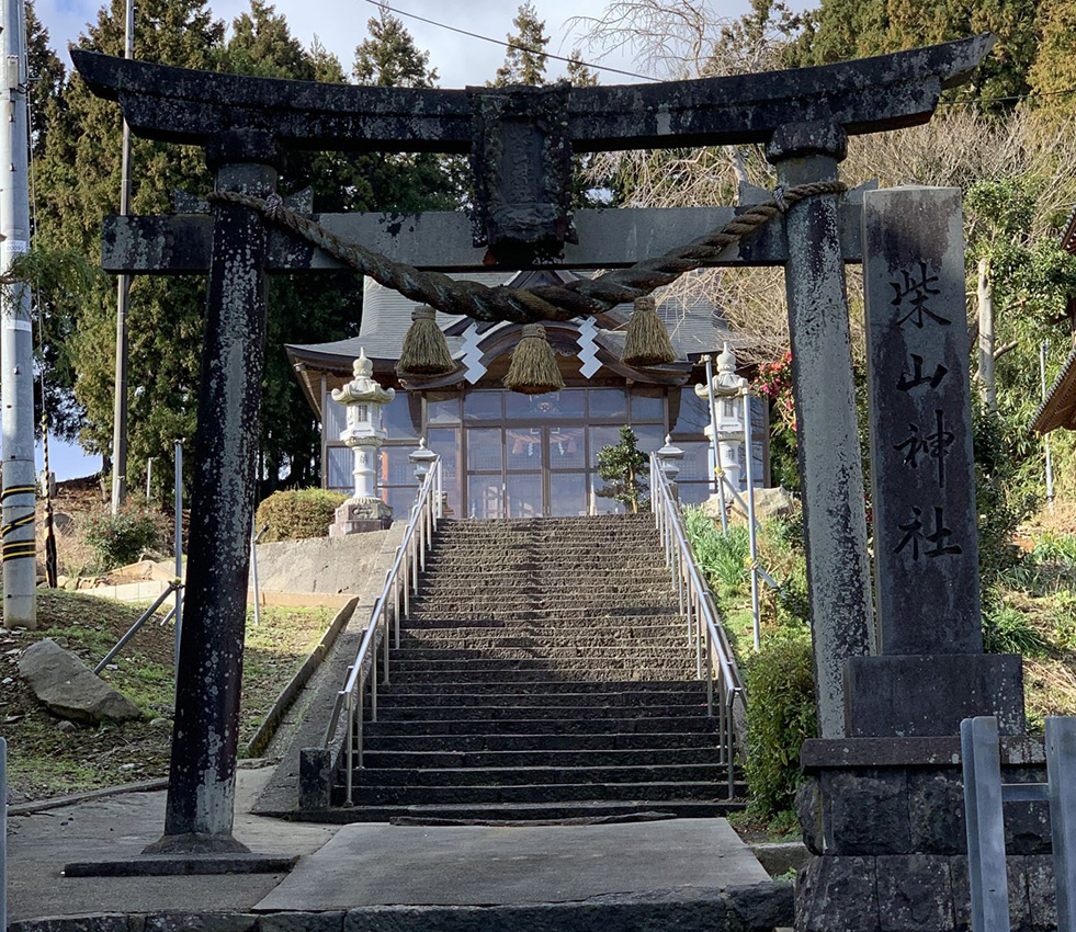 鳥居と社殿