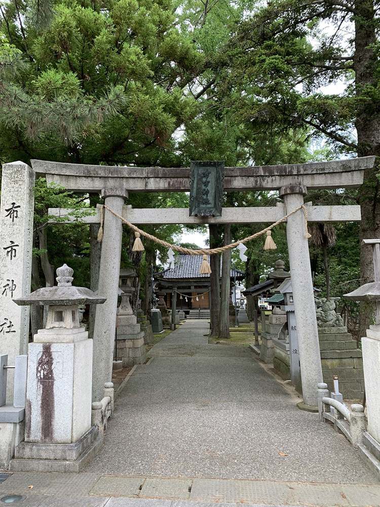 鳥居