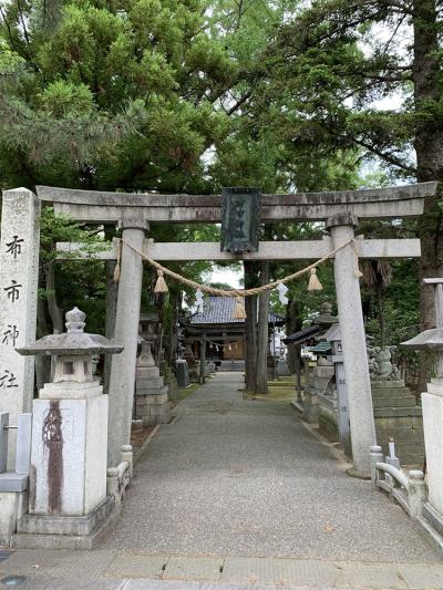 布市神社 鳥居