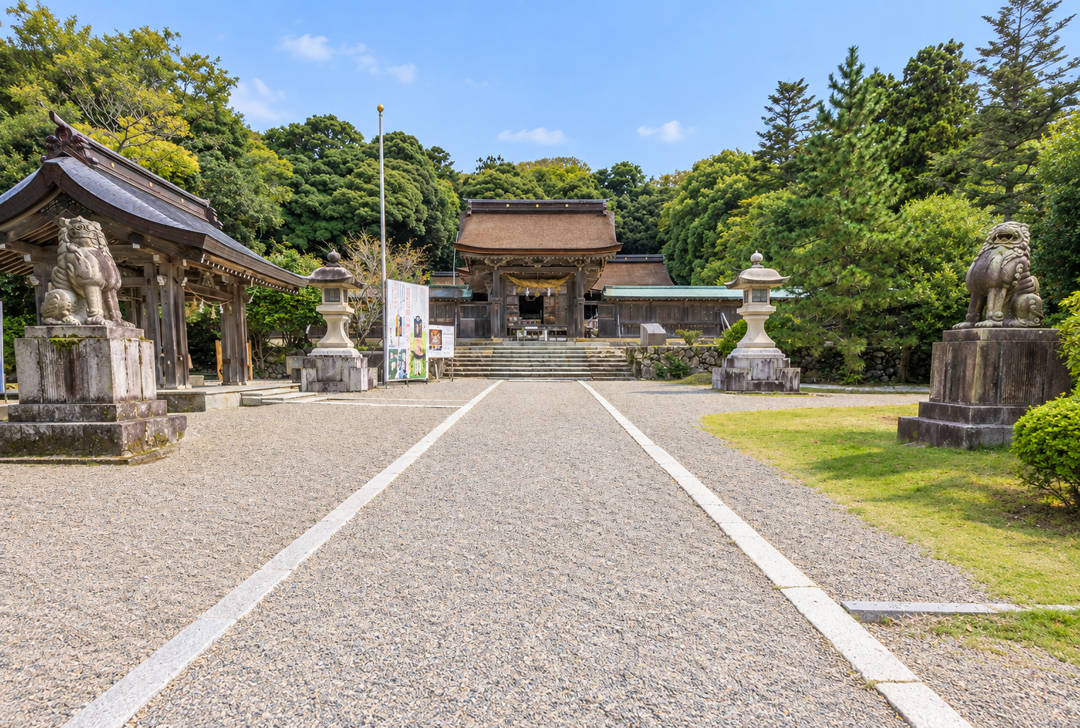 気多大社 二の鳥居の先の参道