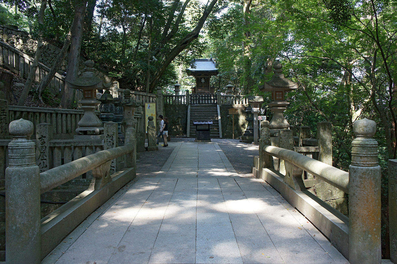 連籬橋と真須賀神社