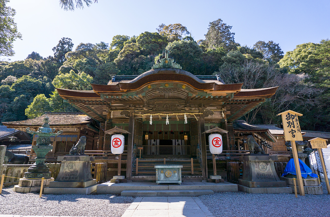 三穂津姫社 拝殿 正面