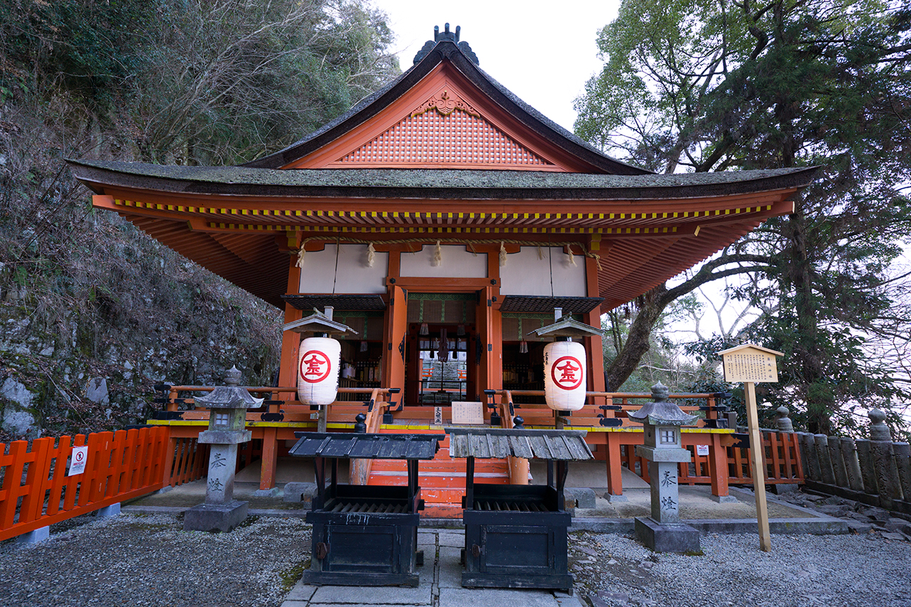 厳魂神社(奥社) 拝殿