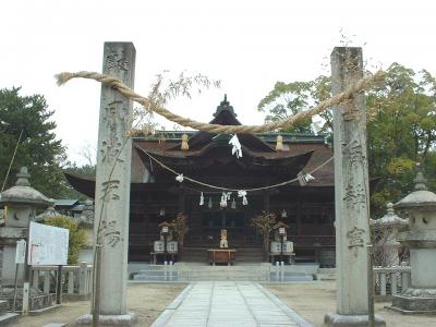 白鳥神社 鳥居と拝殿