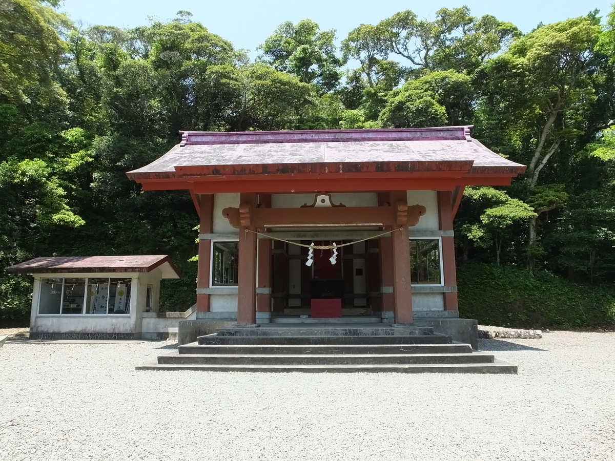 拝殿