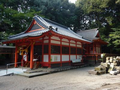 郡山八幡神社 拝殿と本殿