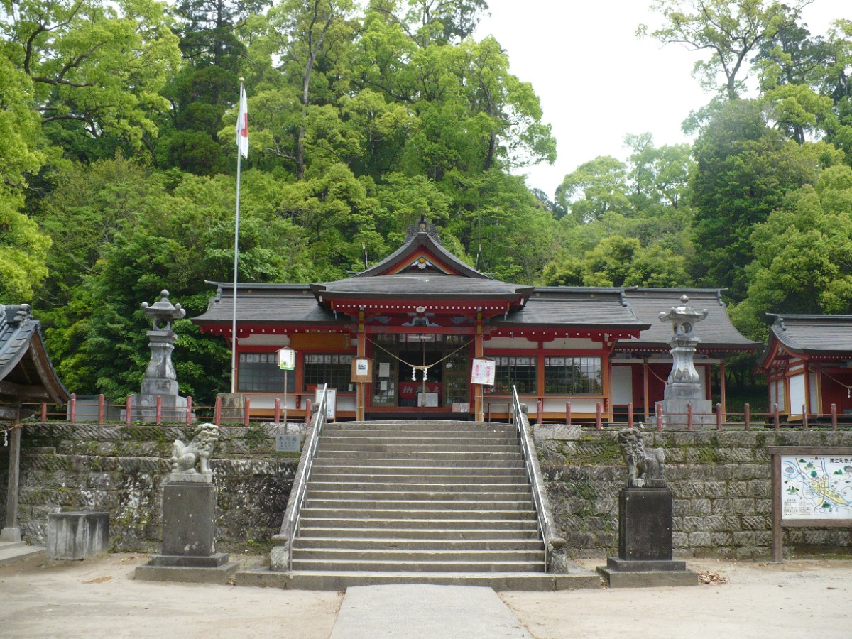拝殿