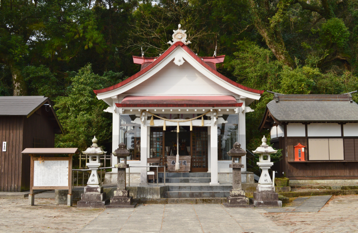 拝殿