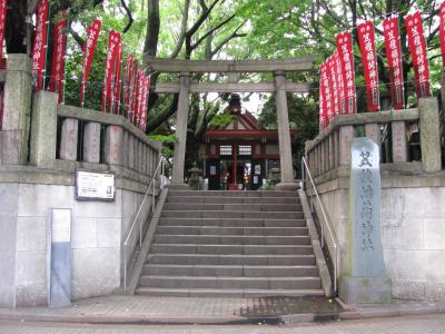笠䅣稲荷神社 鳥居と拝殿