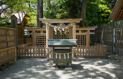 伊勢山皇大神宮 大神神社 三ツ鳥居