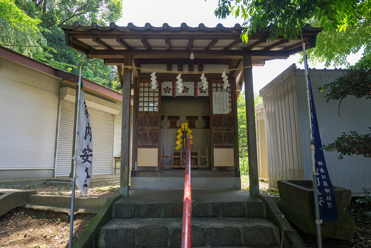 末社 社殿
