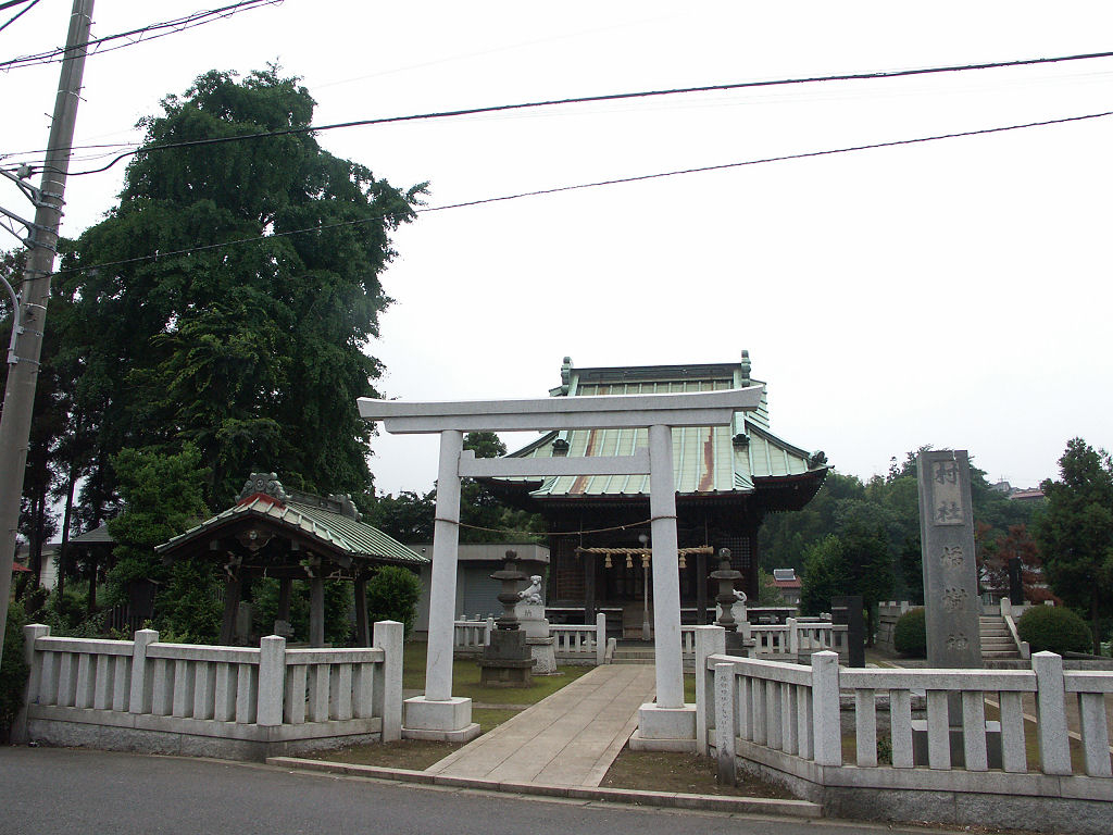 鳥居と拝殿