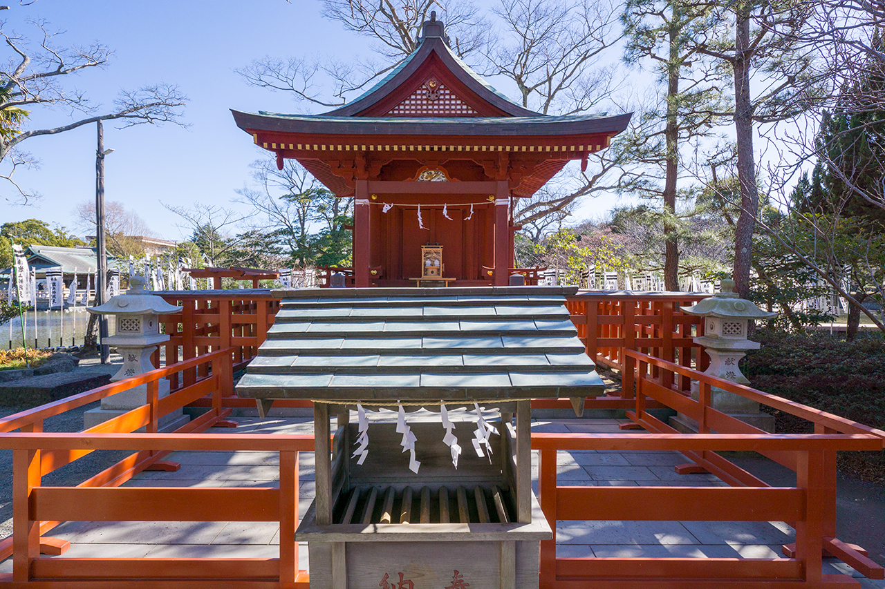 旗上弁財天社 社殿