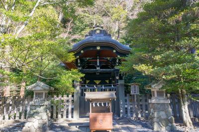 鶴岡八幡宮 白旗神社 社殿
