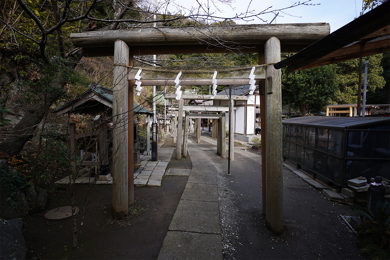 裏参道の鳥居