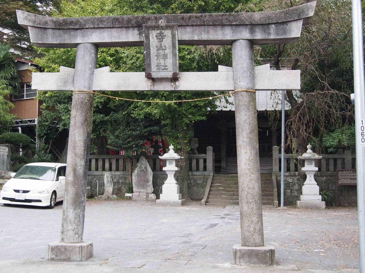 鳥居