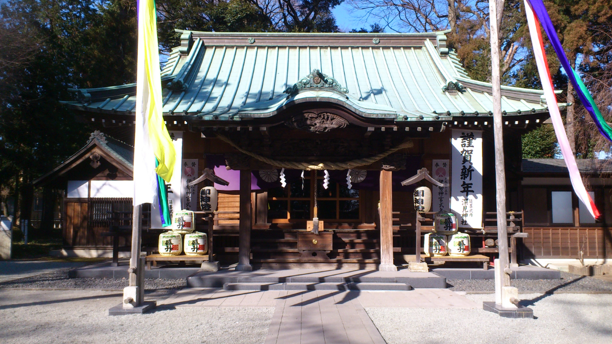 鳥居と拝殿