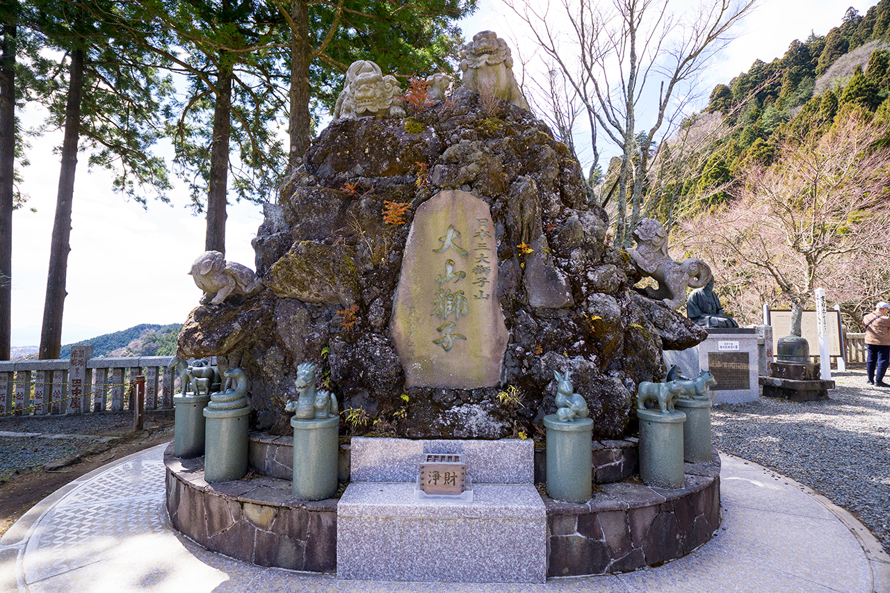 大山阿夫利神社 大山獅子