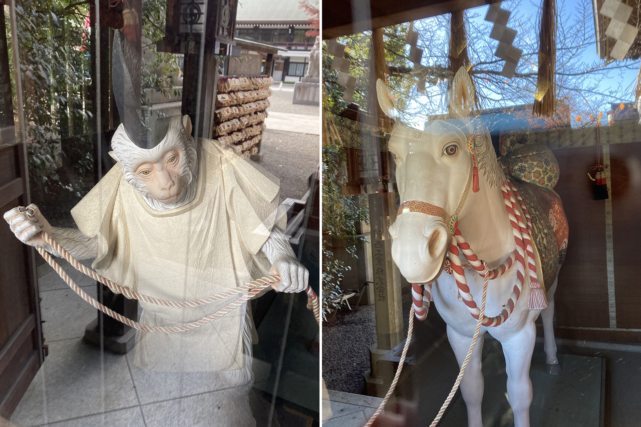 寒川神社 神馬舎の猿と馬