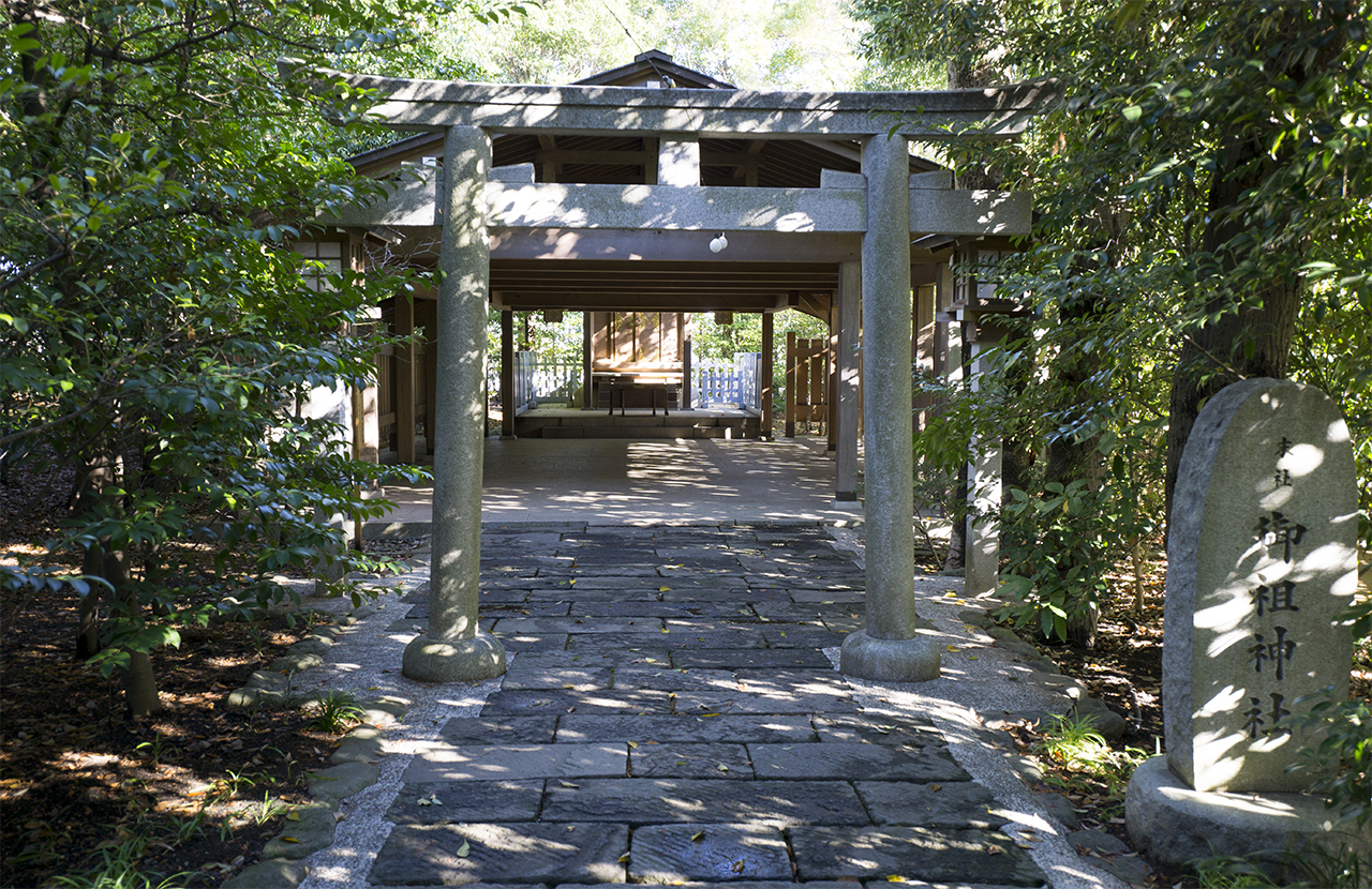 神嶽山神苑 末社 御祖神社