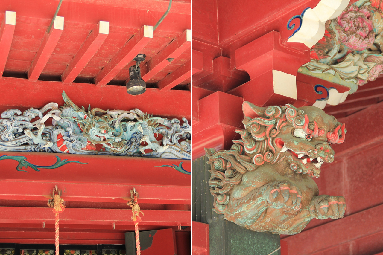 拝殿の彫刻