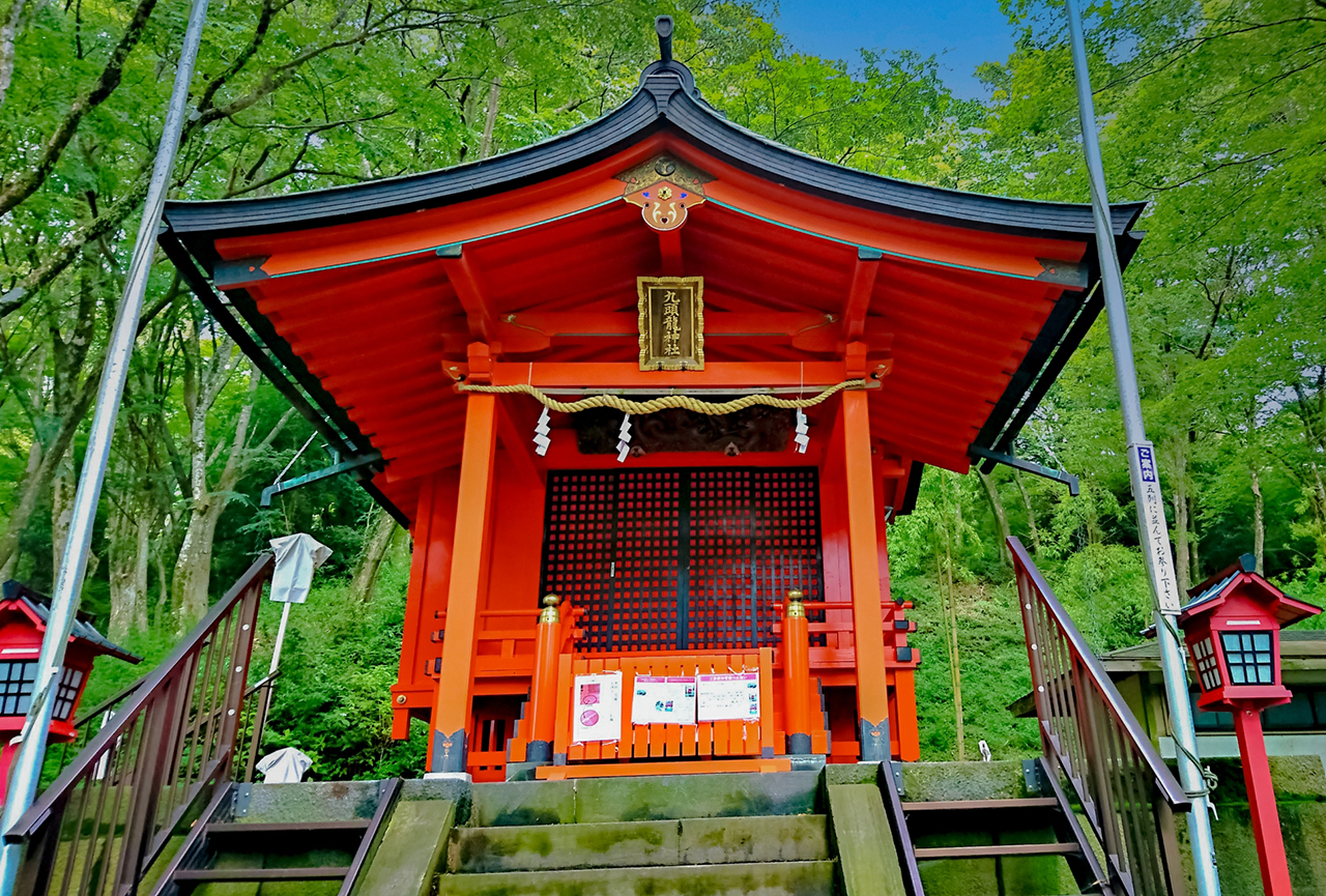 九頭龍神社 社殿