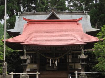 男成神社 拝殿と本殿