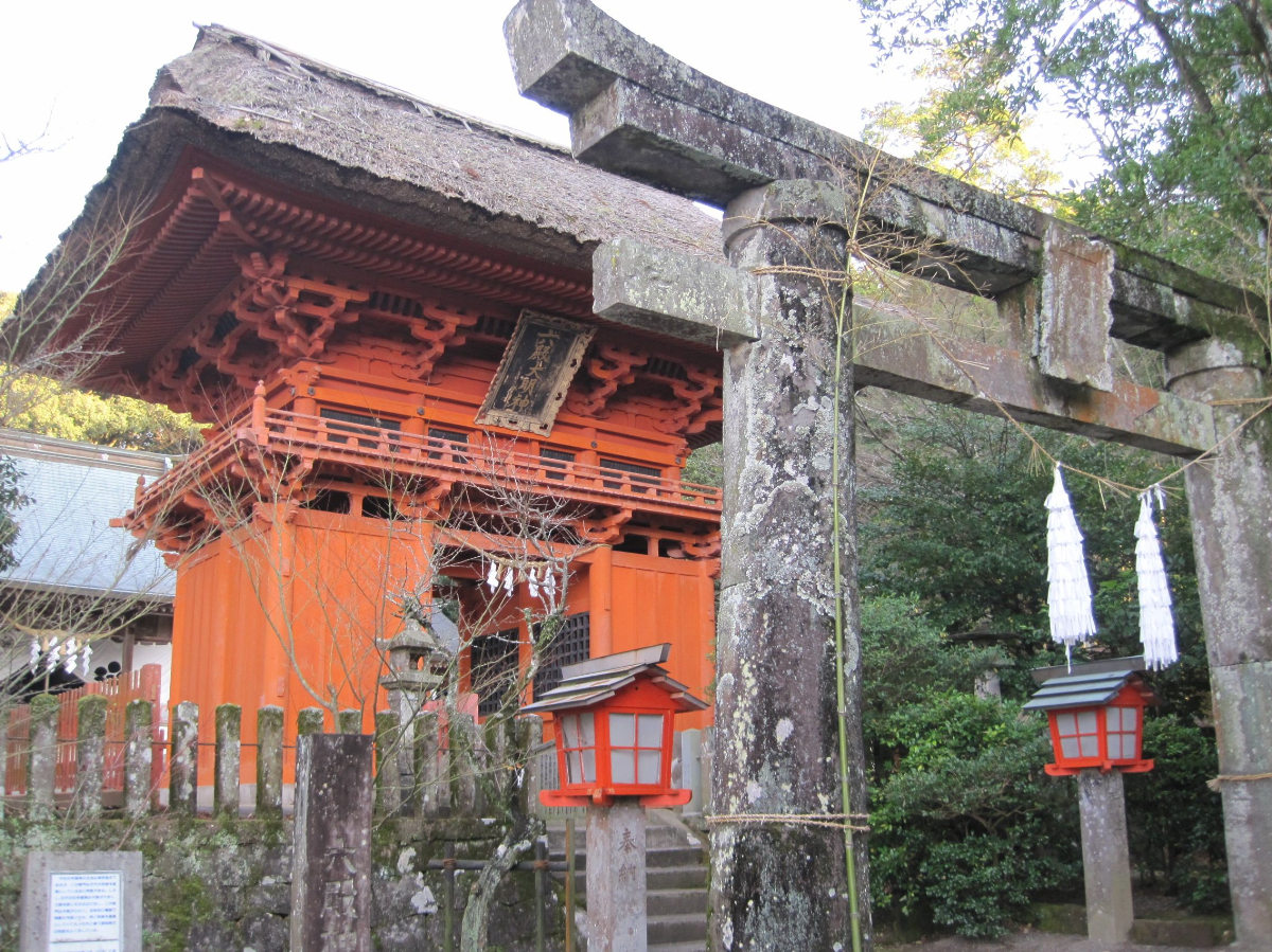 鳥居と楼門