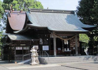 松橋神社 拝殿と本殿