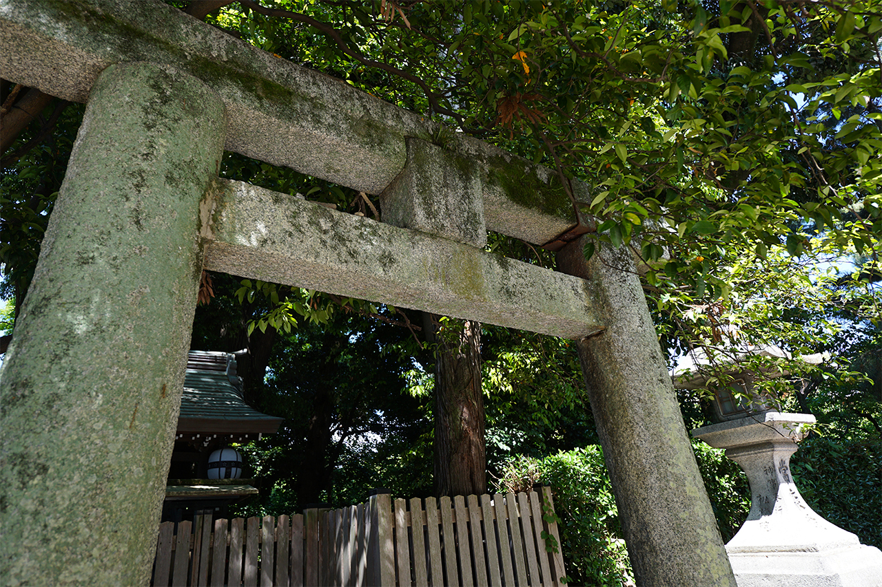 伴氏社の鳥居